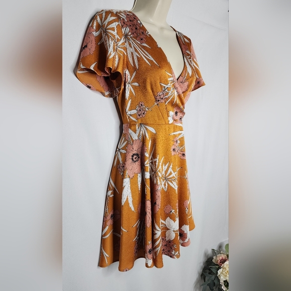 Express Orange Floral Mini Summer Dress - Picture 2 of 8
